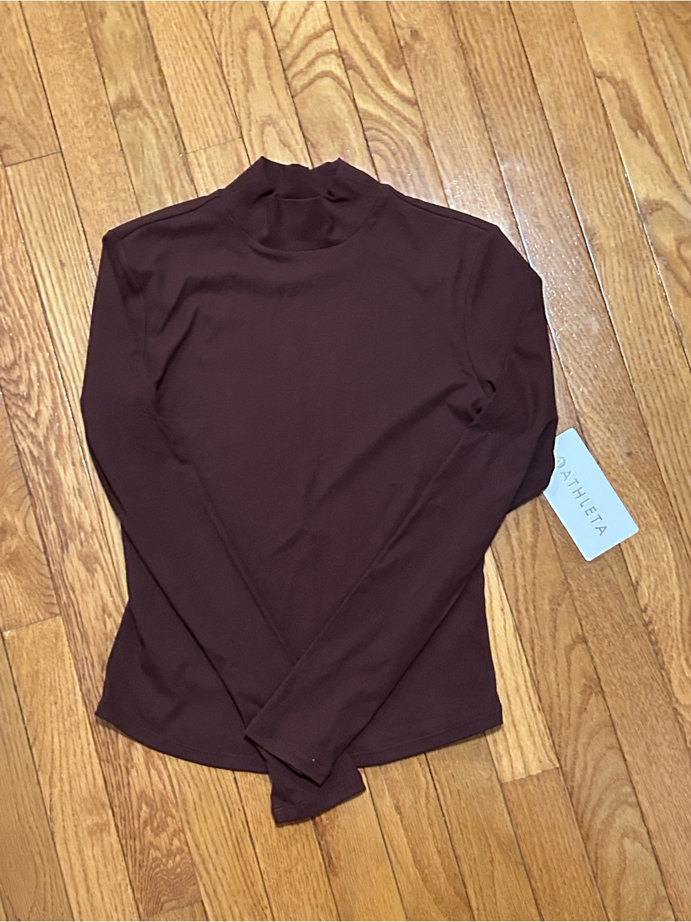 ATHLETA SIGNATURE RIB
TURTLENECK